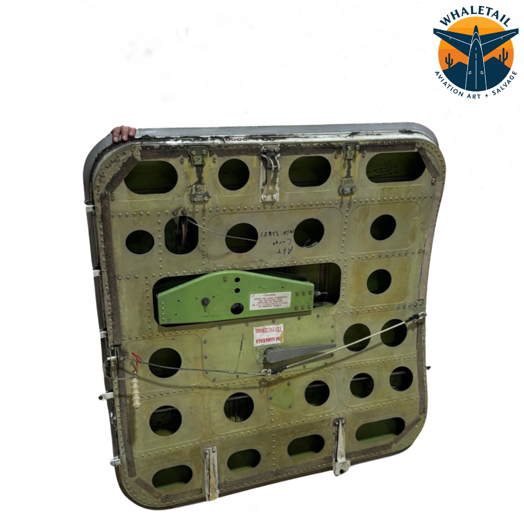 737-700 Cargo Door