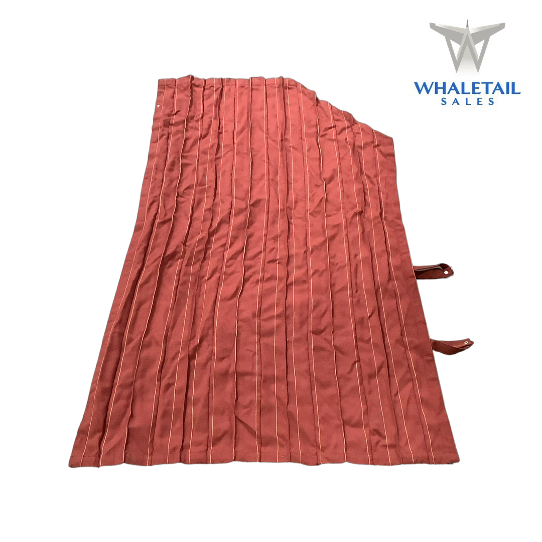 737-800 Curtain W/ Right Bevel-Red