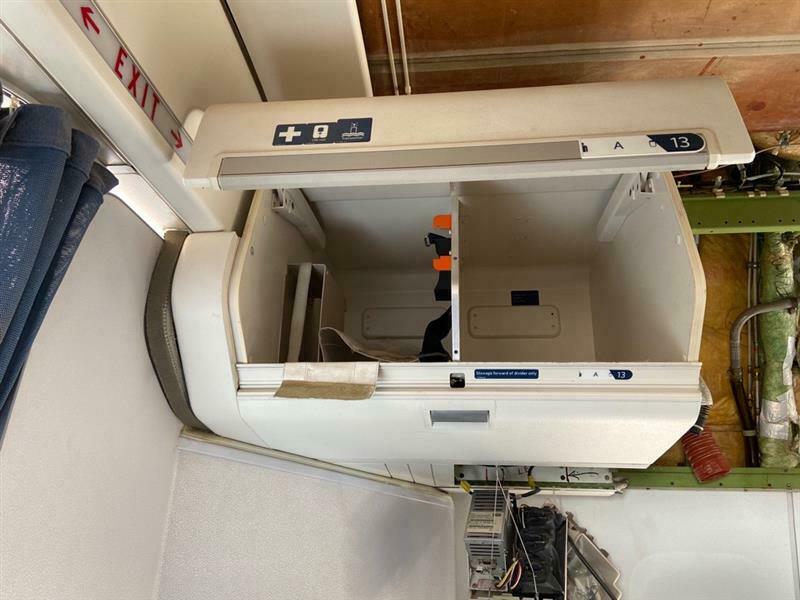 747-400 Overhead Bins (small)