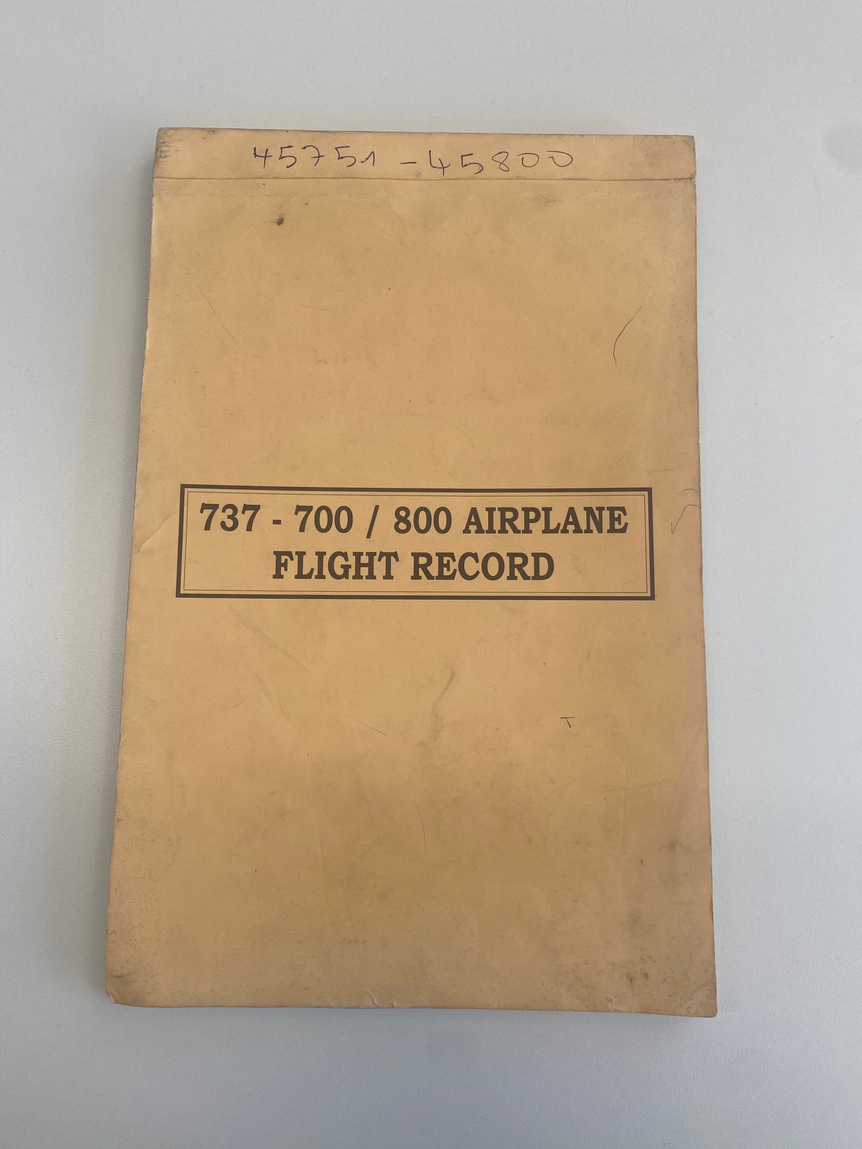 737-700/800 Airplane flight record